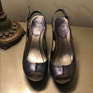 Kenneth Cole Wedges- very cool design & look